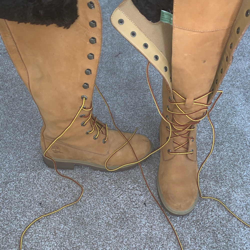 Knee high timberland boots with fur